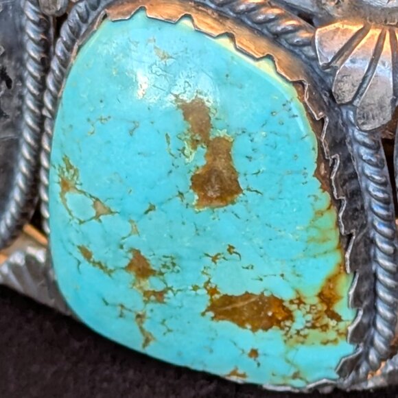 Stunning Vintage Navajo Sterling Silver Four-Stone Turquoise Cuff Bracelet - Picture 11 of 13
